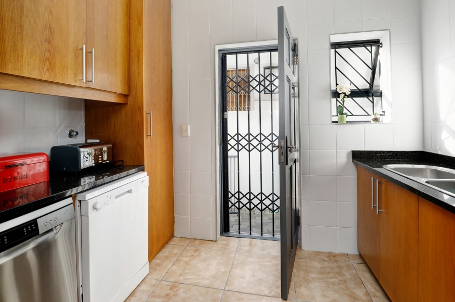 4 Bedroom Property for Sale in Burgundy Estate Western Cape